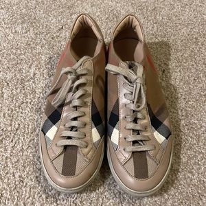Burberry Hartfield house check sneakers size eu38/us8 womens.